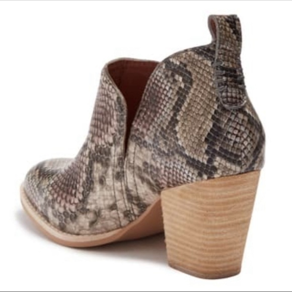 JEFFERY CAMPBELL SHARK SNAKE-EMBOSSED LEATHER ANKLE BOOT - NIB! - Picture 2 of 12